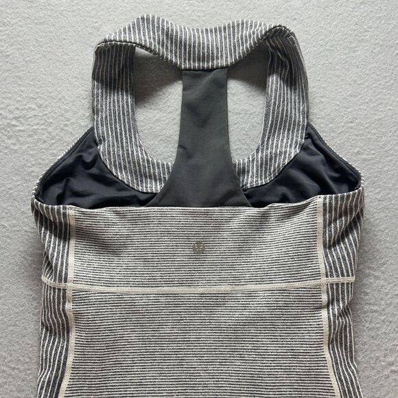 Lululemon Tank Top Womens 6 Gray White Stripe Built-In Bra Racerback Yoga - Picture 11 of 11